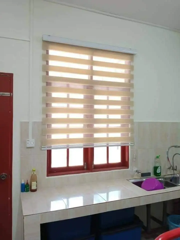 Sheer Blinds for Modern Kitchen