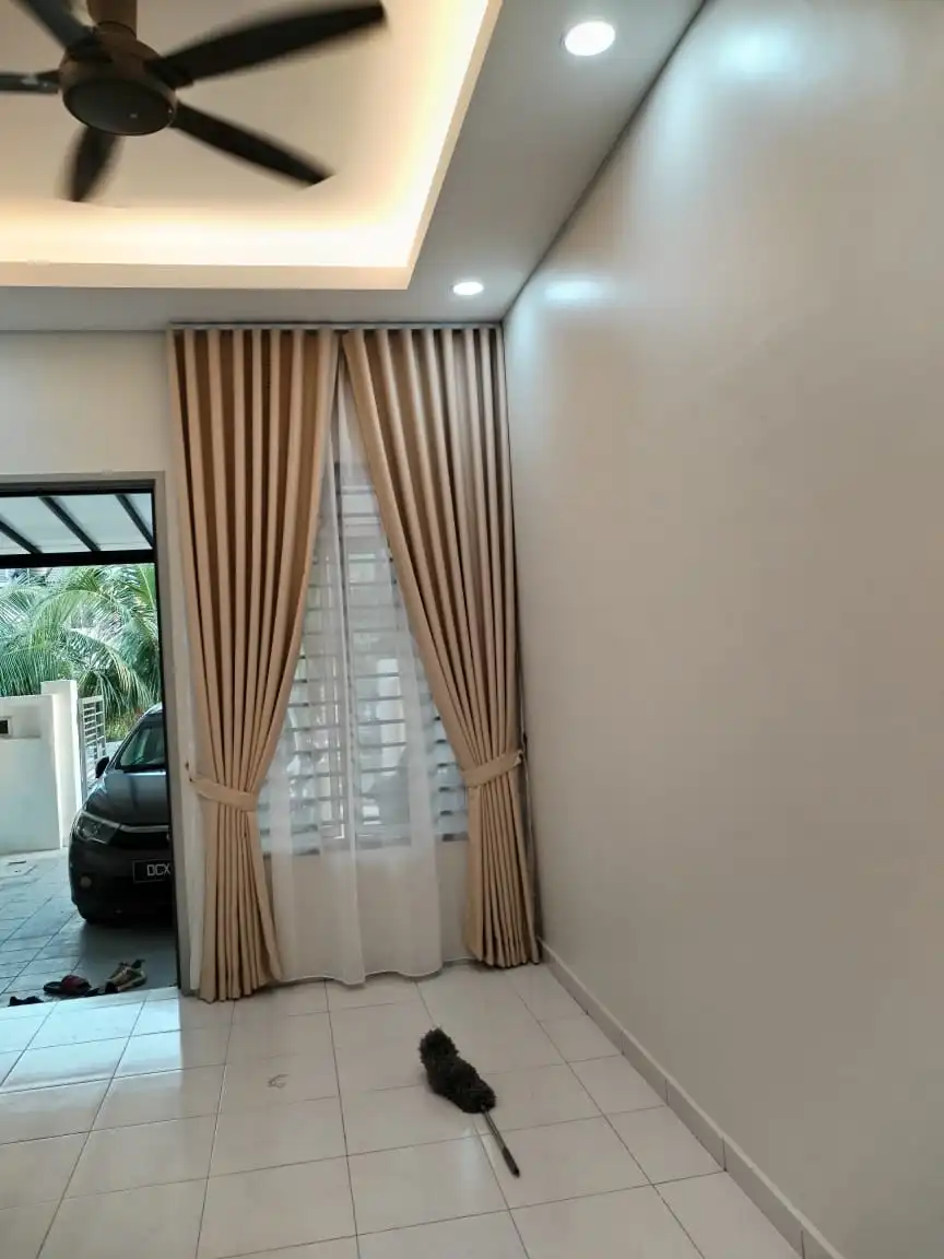 Roman blinds for study room in Sri Petaling by Khan Amin Enterprise